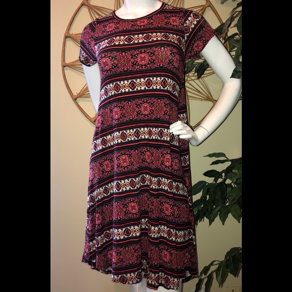 Women’s lularoe short sleeve dress